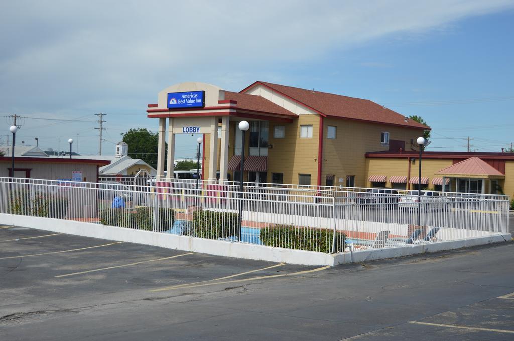 Americas Value Tulsa I-44 Motel 2*